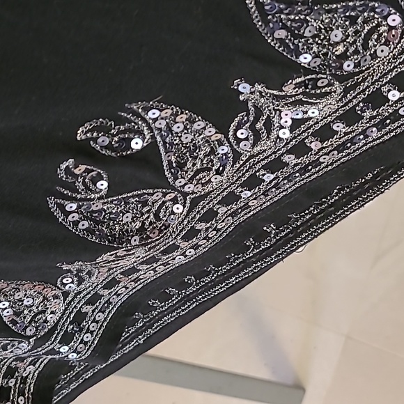 Dress - Picture 6 of 6